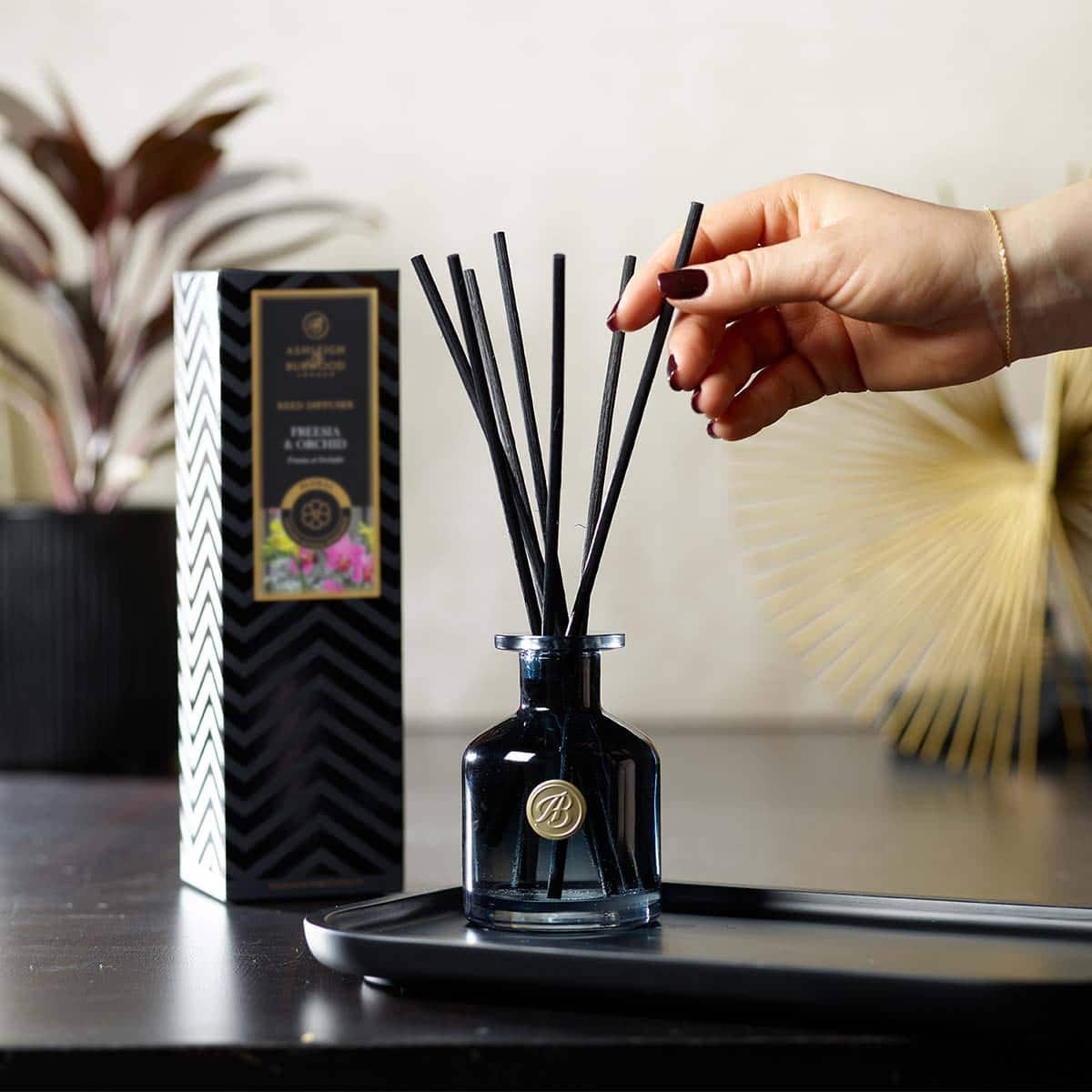 Freesia & Orchid Signature Reed Diffuser